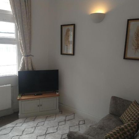 All Saints 2 Bed Apartment In Central Stamford With Parking ภายนอก รูปภาพ